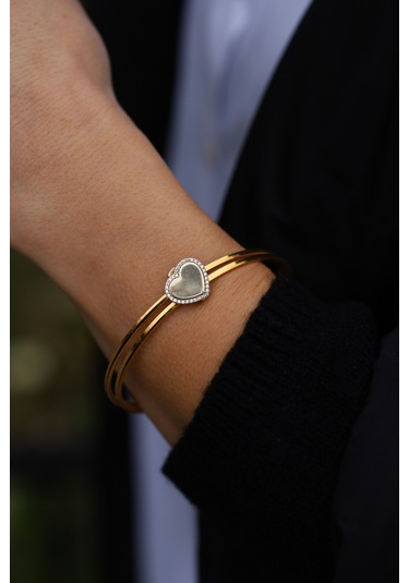 Yenigün Kuyumculuk 14 Ayar Altın Ema Taşlı Kalp Modeli Ajda Ve Kolye Charm Kly33979