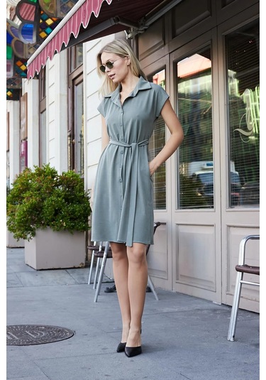 Kadın İpeksi Modal Kumaş Yakalı Düşük Omuzlu Diz Altı Kuşaklı Düğmeli Elbise-haki Haki