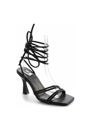 Siyah Sigorta Kadın Klasik Topuklu Ayakkabı K05124011509 Siyah