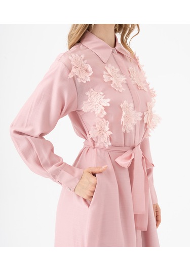 3d Çiçek Aplikeli Kuşaklı Gömlek Elbise Pudra