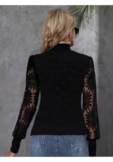 Kadın Yarım Balıkçı Yaka Dantelli Uzun Kollu Viskon Bluz Siyah