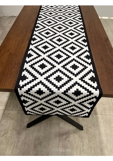 Siyah Beyaz Desenli Runner Örtüsü 40 X 140 Renkli