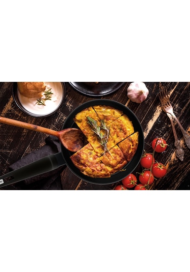 Titanium Serisi Yapışmaz Kaplamalı Dövme Alüminyum Wok Tava 28cm Siyah