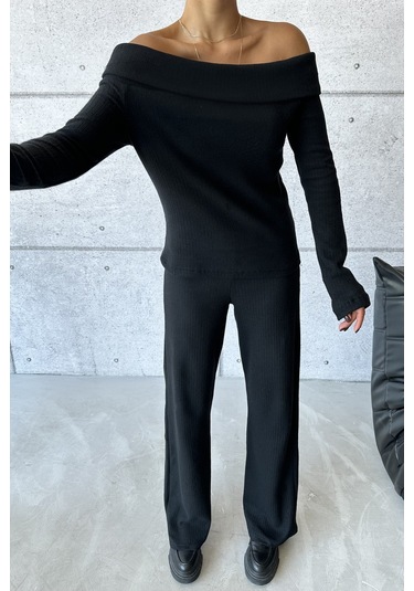 Modagen Selanik Kumaş Madonna Yaka Alt Üst Pantolonlu Takım Siyah