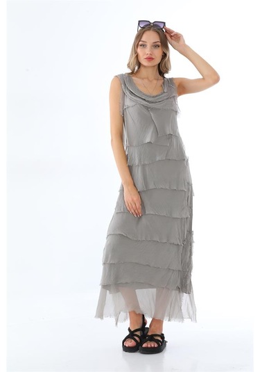 Italyan 2 Beden İnce Gösteren Kat Kat Kolsuz Ipek Elbise BEJ