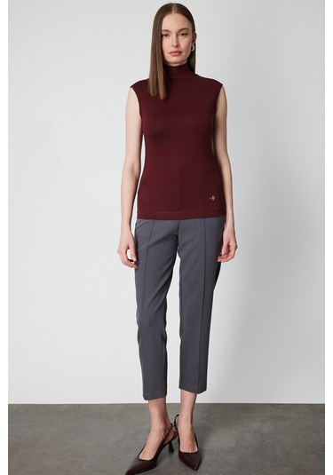 On Kadın Dik Yaka Kolsuz Basic Bluz 61432 Bordo Bordo