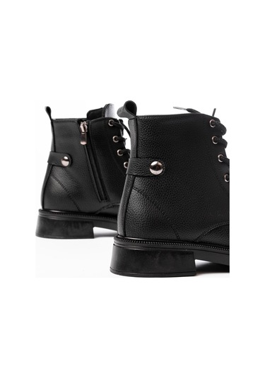 02-2003 Siyah Galata Bağcıklı Fermuarlı Günlük Kadın Bot Beyaz