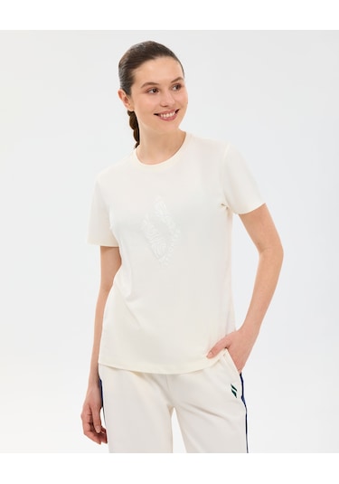 Skechers W Regular Fit Graphic T-shirt Kadın Beyaz Tshirt S2610057-3855 Skechers W Regular Fit Graphic T-shirt Kadın Beyaz Tshirt S2610057-3855