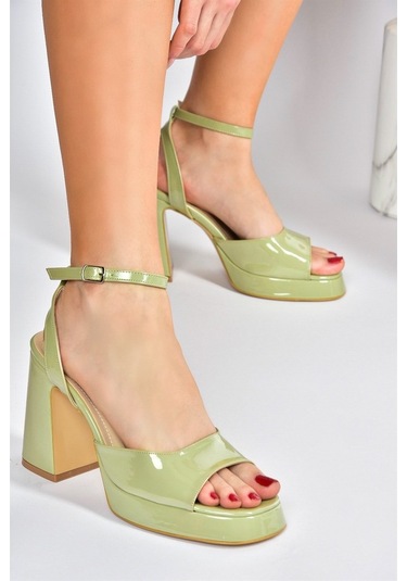 Fox Shoes Yeşil Rugan Kalın Platform Topuklu Kadın Ayakkabı M5703