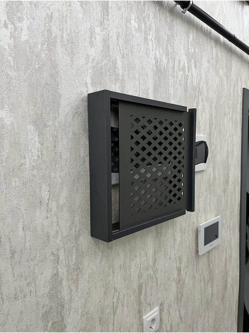 Sürgülü Elektrik Pano Düzenleyici Duvar Düzenleyici Ahşap Dekoratif Antrasit Kutu Anahtarlık Baklava 38 X 40