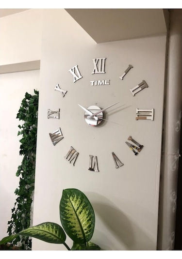 Dekoratif 3D Duvar Saati Roma Rakamlı Model (446720408)