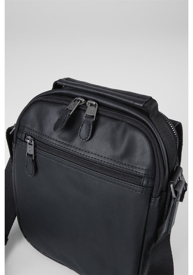 Dıscovery D03350 Askılı Çanta Siyah