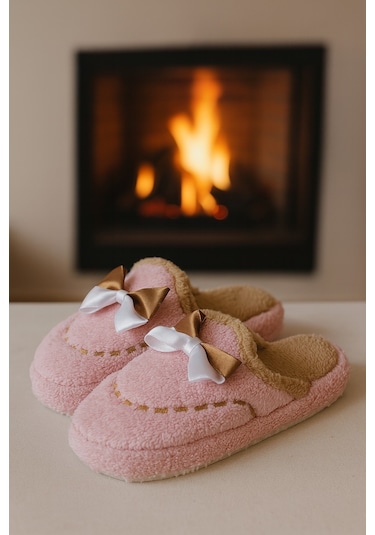 Golden Fiyonklu Kapalı Kadın Ev Terliği Günlük Rahat Kışlık Terlik Pembe