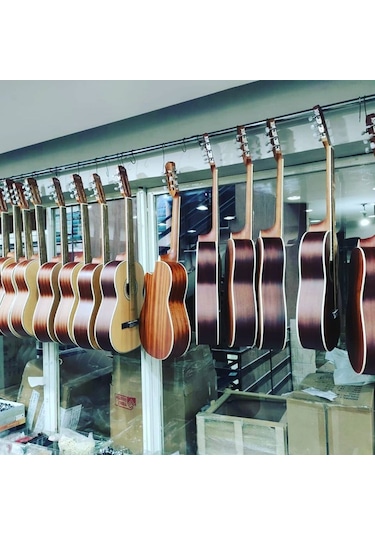 Agostini-Pukahg400-S Maun Ağacı-Sap Ayarlı- 4/4 Tam Klasik Gitar