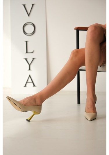 Scarlet Bej Kırışık Rugan 8cm Topuk Boyu Günlük Kullanım Stiletto Bej