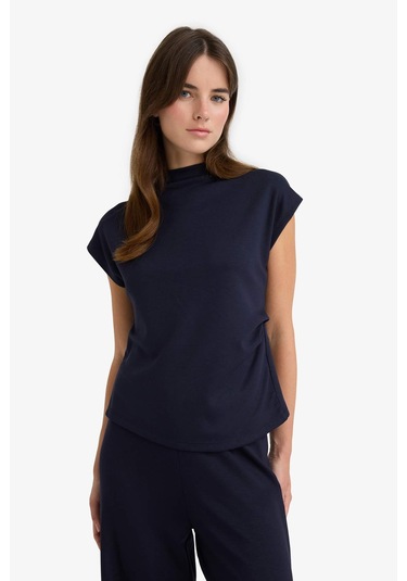 Defacto Slim Fit Dar Kesim Yarım Balıkçı Yaka Pike Kolsuz Bluz F7760ax25aunv135 Lacivert Defacto Slim Fit Dar Kesim Yarım Balıkçı Yaka Pike Kolsuz Bluz F7760ax25aunv135 Lacivert