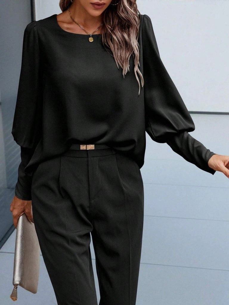 Tua Moda Kadın Uzun Kollu Yuvarlak Yakalı Düğmeli Ithal Krep Bluz Siyah