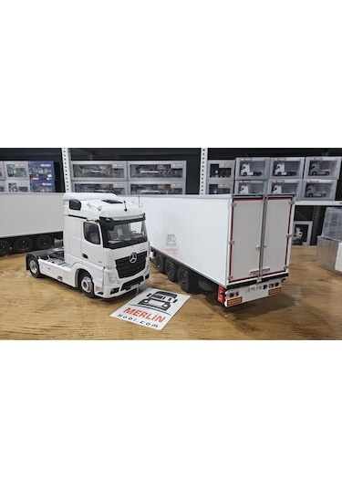 1/24 Mercedes-benz Actros L 1853 + Soğutuculu Frigo Dorseli - Beyaz Renk Solido