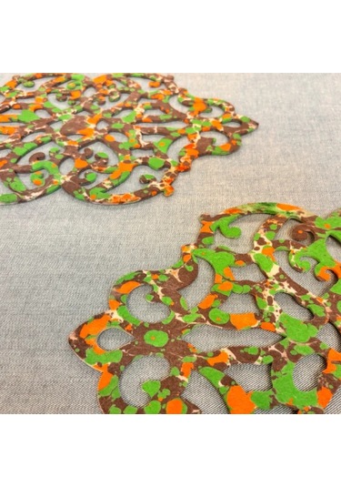 Uretti - Gülin 6449 - Ebru Sanatı İle Elde Yapılmış Lazer Kesim Keçe Supla 2li Takım 40cm - Kahverengi Çok Renkli