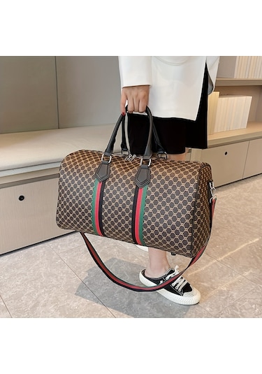 Büyük Kapasiteli Seyahat Spor Çantası