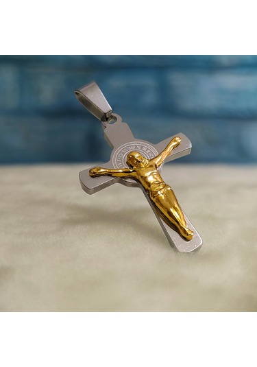 Gerçek Altın Ve Gümüş Görünümlü Parlak Çelik İsa Figürlü Erkek Haç Kolye Altın - Gümüş
