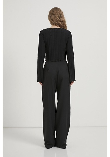 Kadın Fırfır Detaylı Önü Bağcıklı Esnek Pamuk Kısa Fitilli Hırka Siyah