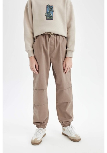 DeFacto Erkek Çocuk Bağcıklı Beli ve Paçası Lastikli Cepli Jogger Gabardin Pantolon C7577A824WNBG73