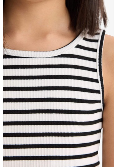 DeFacto Kız Çocuk Bisiklet Yaka Çizgili Atlet Z7814A625HSBK81 Siyah