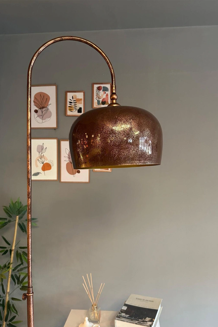 Patina Lambader Hareketli Başlık Modern Dekoratif Metal Oturma Odası Çalışma Odası Zemin Lambası Bakır