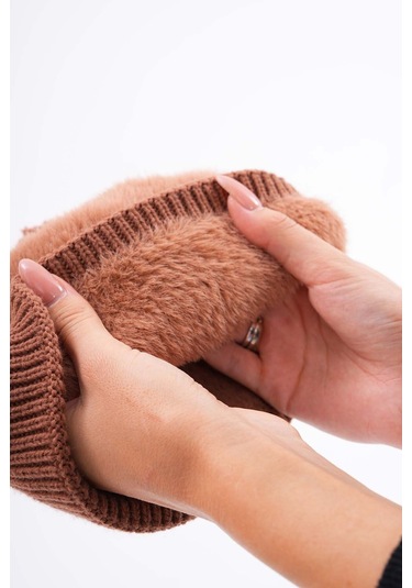 Peluş Ponponlu Bere Kahve