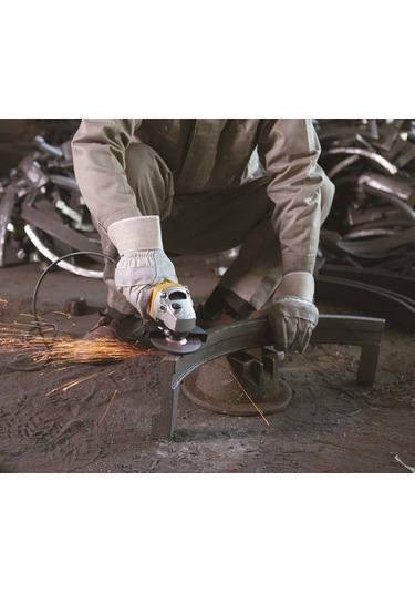 Stanley STGS7115 710 W 115 MM Profesyonel Avuç Taşlama Makinesi