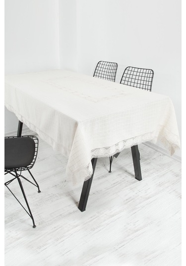 Orta Dantelli Masa Örtüsü Krem