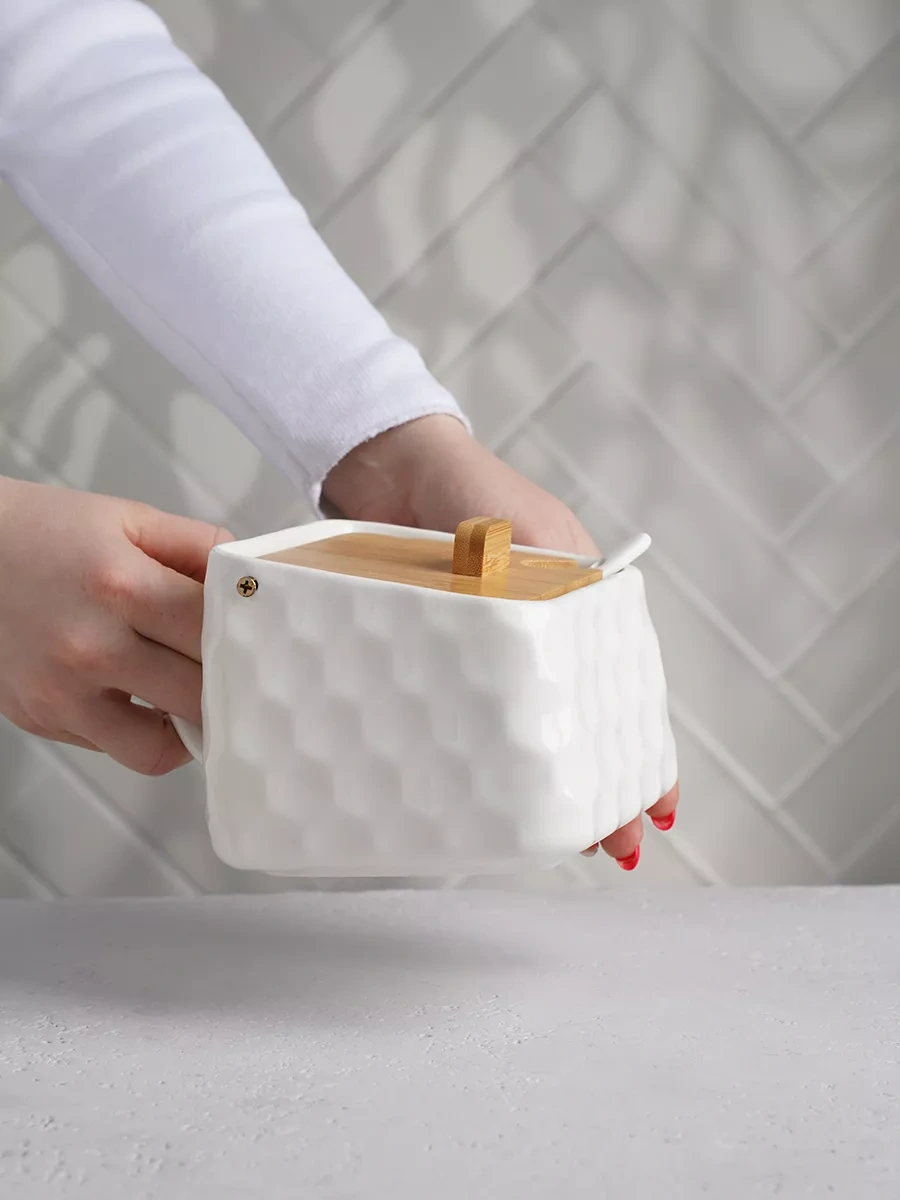 Dolana Beyaz Kapaklı Ve Kaşıklı Şekerlik 950 Ml 34728600 Beyaz