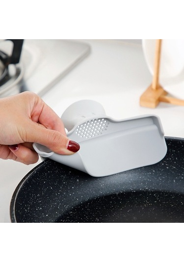 5 Adet Dökülmeye Dayanıklı Mutfak Gereçleri