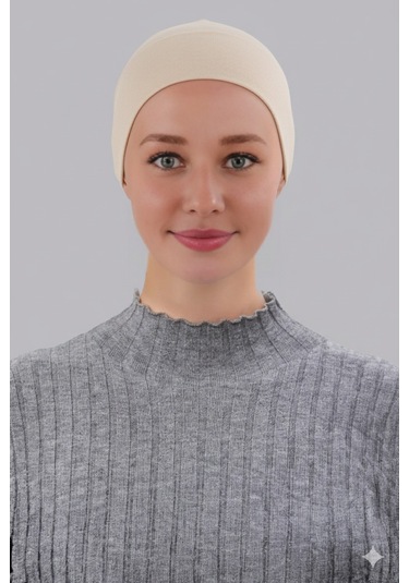 Tesettür Boru Bone Önü Dikişsiz Hazır Pratik Geçmeli Düz Bonesi Pamuk Likralı Penye Bej