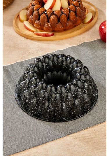 Polochef Prizma Döküm Granit Kek Kalıbı Siyah 26 Cm Siyah