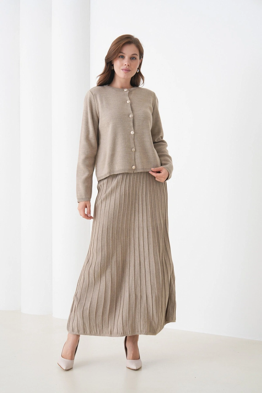 Kadın Pileli Etek Kazağı Düğmeli Tesettüre Uygun Örgü Triko Etekli Ceket Takım Vizon