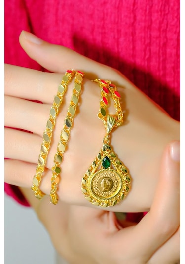 Ena 8 Ayar Çeyrekli Pullu Yeşil Taşlı Kolye