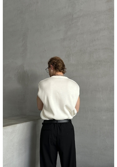 Erkek V Yaka Oversize Süveter Ekru