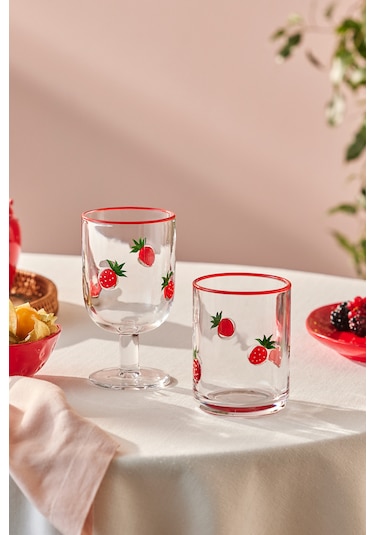 Karaca Strawberry Kadeh 390 ml Kırmızı
