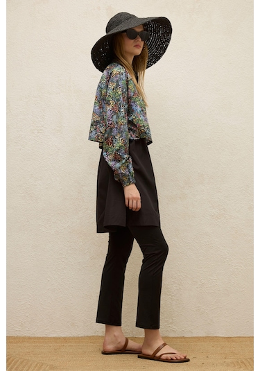 Manuka Rüzgarlıklı 3'lü Tesettür Mayo Takımı Tıny Flower Çok Renkli - Siyah