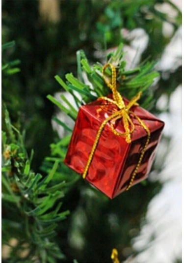 12 Adet Hediye Paketi Renkli Noel Yılbaşı Çam Ağacı Süsü 3 Cm