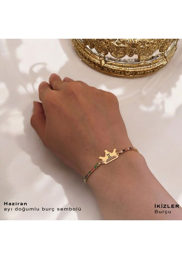 Haziran Ayı Doğumlarına Renkli Taş Desenli Taç Motifli 14 Ayar Altın Plakalı Hediye Bileklik-489ay Haziran