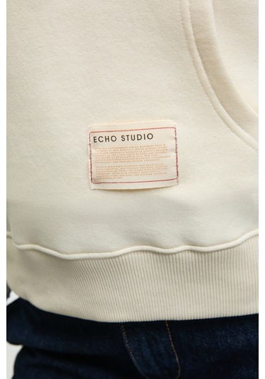 CLARIE Kadın Organik Pamuklu Oversize Kanguru Cepli Kapüşonlu Ekru Sweatshirt