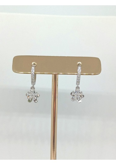 Çiçek Figürlü 925 Ayar Gümüş Taşlı Küpe Şık Ve Zarif Tasarım Gümüş