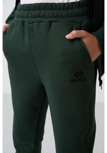 Çam Yeşil Pamuklu Kalın İçi Tüylü Yumuşak Dokulu Standart Fit Nakışlı Erkek Çocuk Eşofman Takım - 1 Yeşil