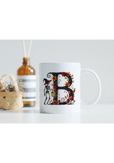 B Harfi Şapkalı İskelet Figürlü Ve Çiçekli Kupa Bardak - Cadılar Bayramı / Halloween Özel Hediye Beyaz