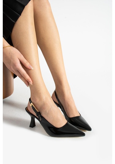 Tokalı Kadın Sivri Topuklu Ayakkabı Leopar