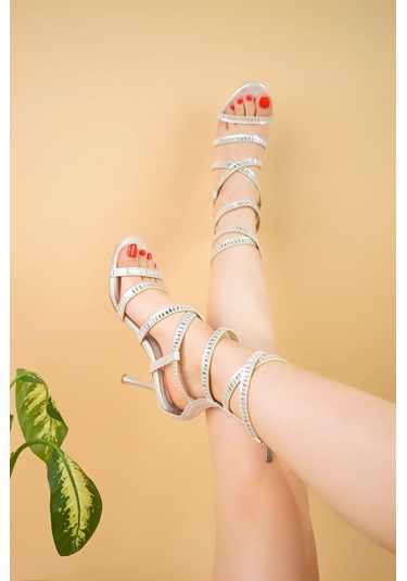 Yuray Gümüş Saten Topuklu Ayakkabı Gümüş