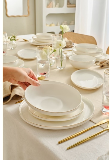 Karaca  Red Carpet Collection Stream Bone Merope 53 Parça 12 Kişilik Yemek Takımı Gold